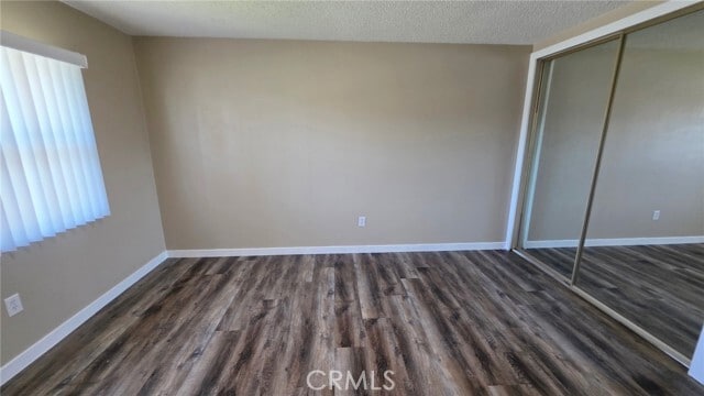 Building Photo - 8427 Oleander Ave