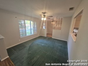 Building Photo - 205 Maple Dr
