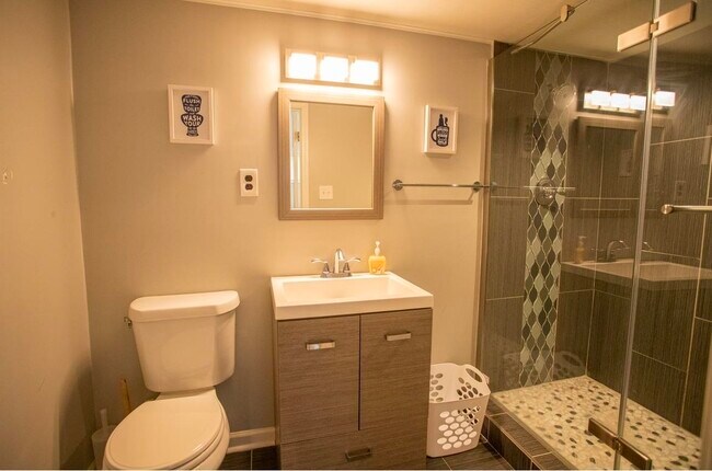 Building Photo - 1102 Whitaker Cove