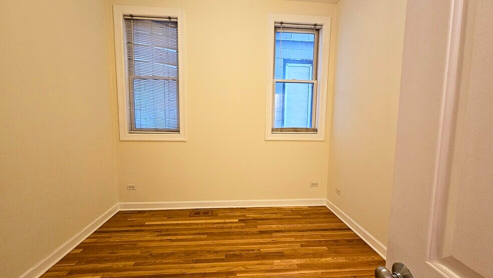 Building Photo - 509 N Hartland Ct
