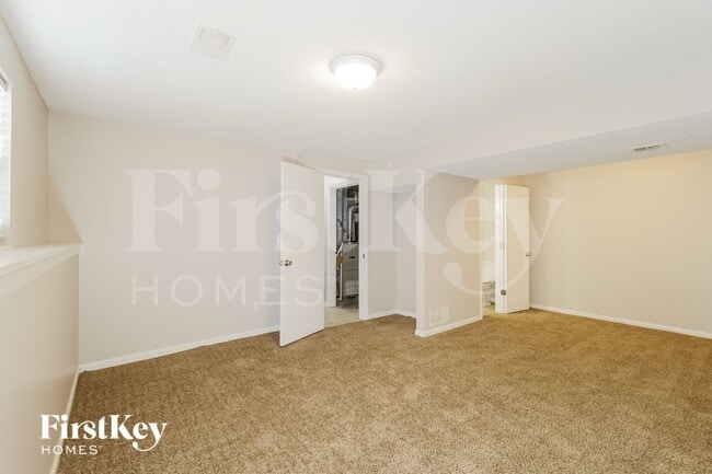 Building Photo - 208 S Darrowby Dr