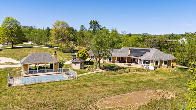 Building Photo - 800 Cane Creek Rd