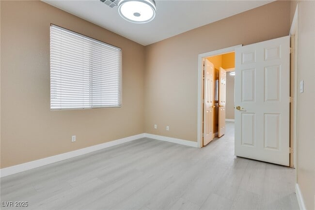 Building Photo - 1340 Rolling Sunset St