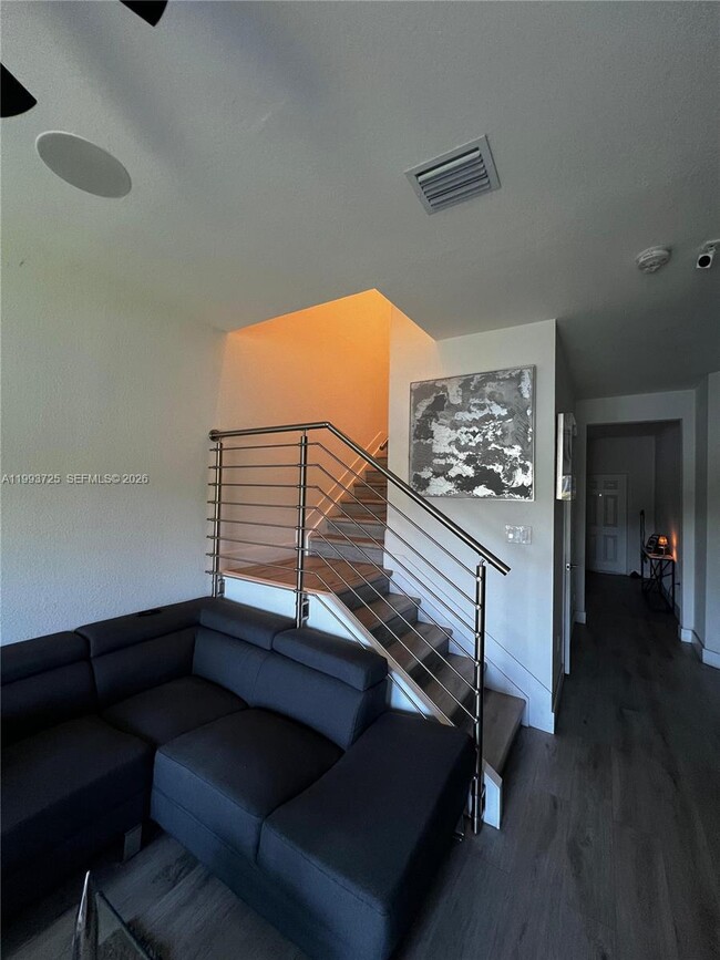 Building Photo - 5942 Mustang Manor