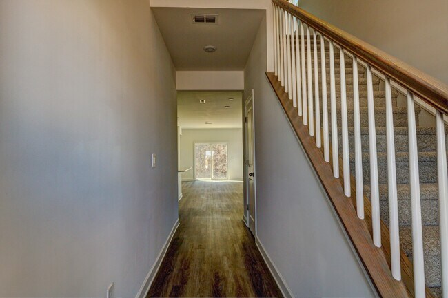 Building Photo - 5037 Poplin Vly