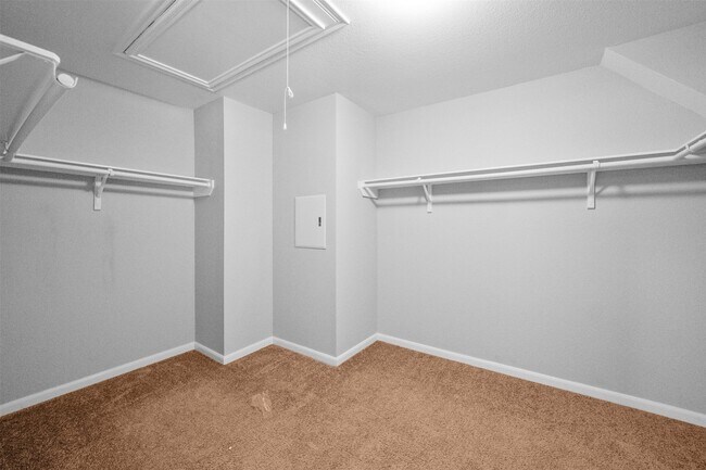 Building Photo - 1107 Epworth Ct.