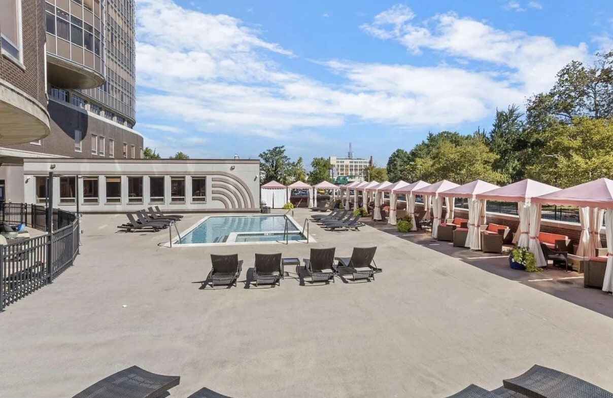 Building Photo - 201 N 8th St