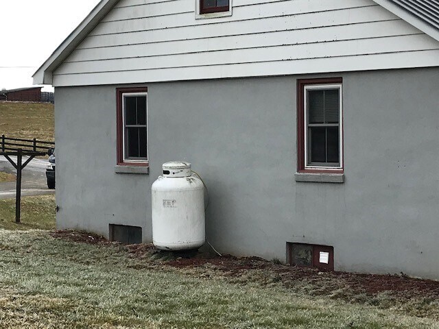 Building Photo - 155 King Rd