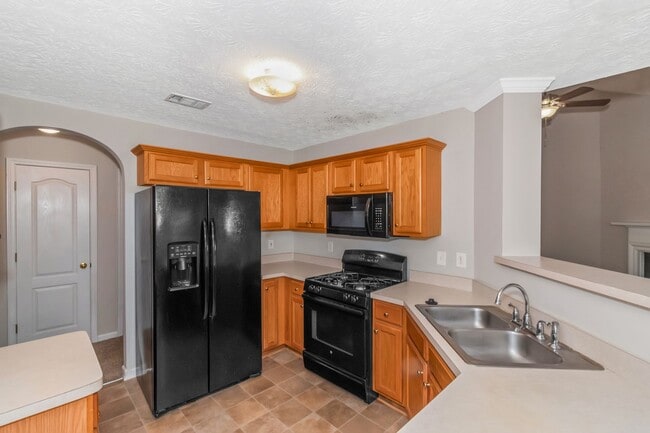 Building Photo - Coming Soon.. Prelease Now! Gorgeous 3bedroom 2bath ranch home for lease in McDonough!