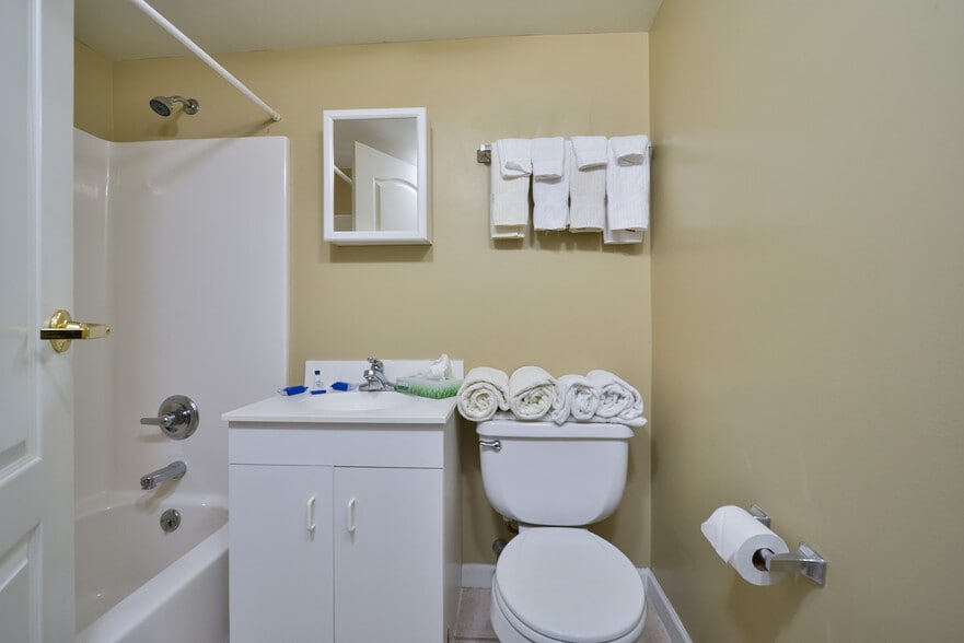 Building Photo - 154 East St