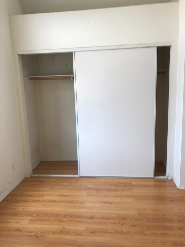 Building Photo - 14249 Friar St