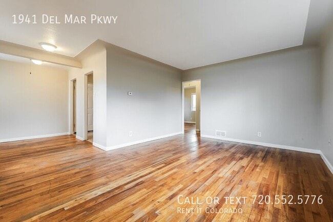 Building Photo - 1941 Del Mar Pkwy