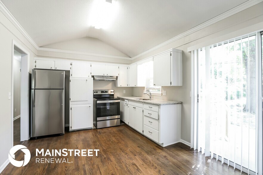 Building Photo - 16109 E 25th St S