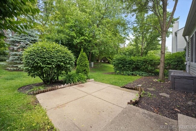 Building Photo - 1704 Napoleon Dr