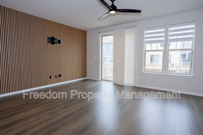 Building Photo - 9365 Barnes Lp