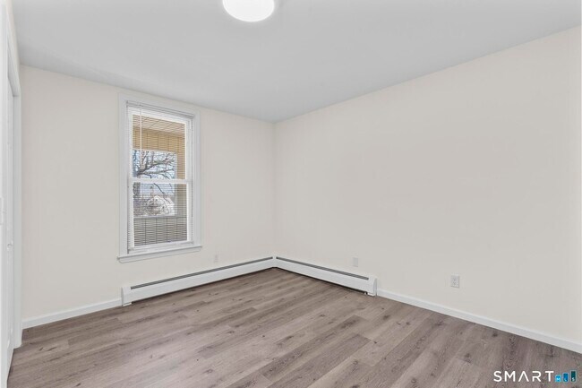 Building Photo - 83 Prospect St