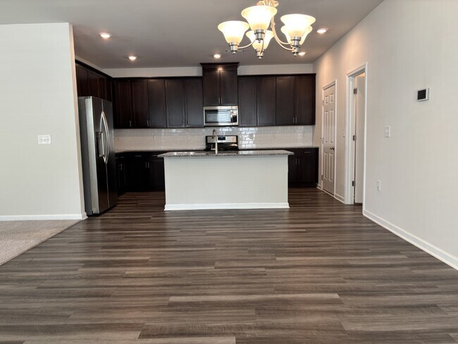 Building Photo - 301 Wilbur Lake Dr