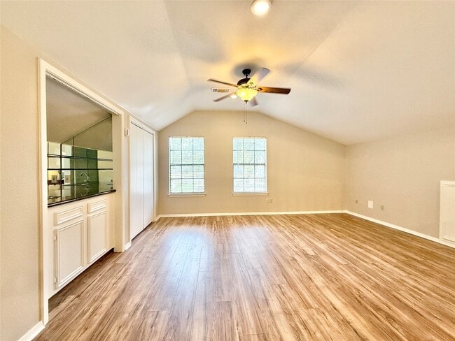 Building Photo - 30430 Arborg Dr