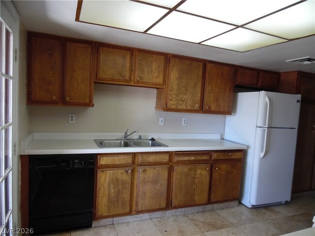 Building Photo - 4411 W Sirius Ave