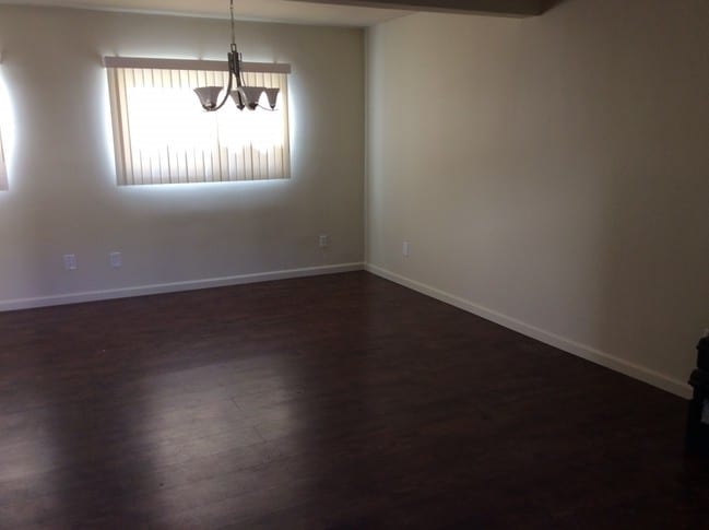 Building Photo - Sea Breeze Apartments