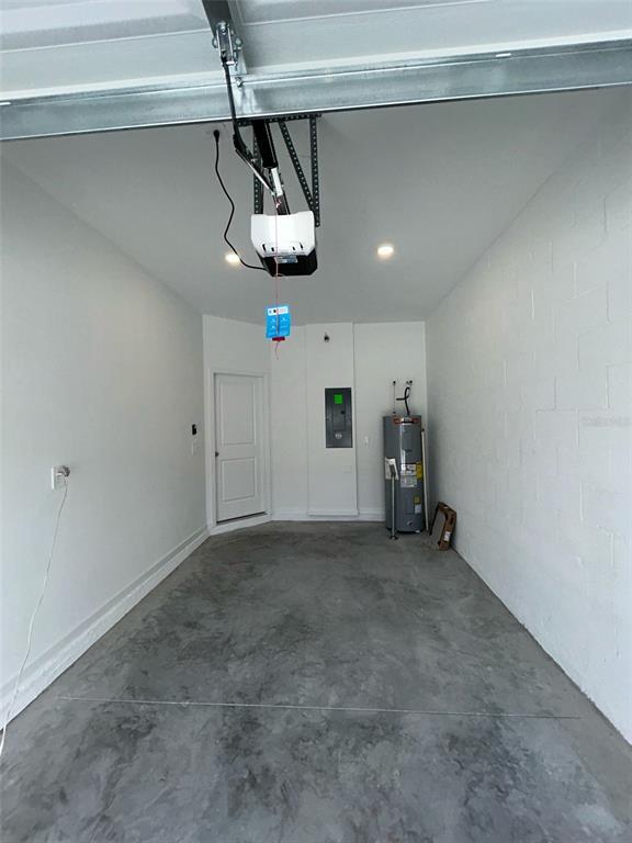 Building Photo - 2922 Savoir Ave