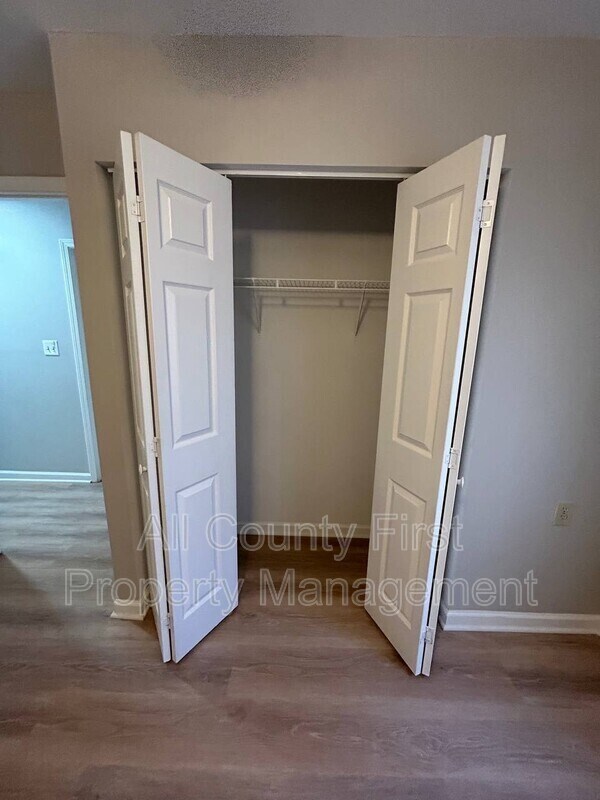 Building Photo - 69 Meldon Ave SE