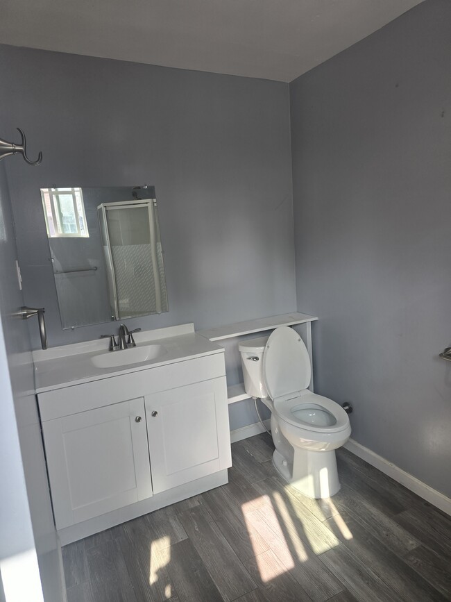 Building Photo - 505 Harding Ave