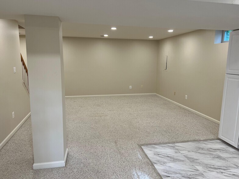 Building Photo - 26137 Rachel Hill Dr