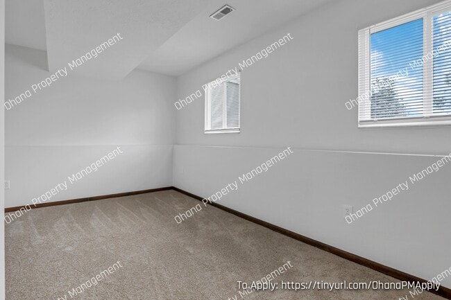 Building Photo - 2126 Sari Lynn Ct