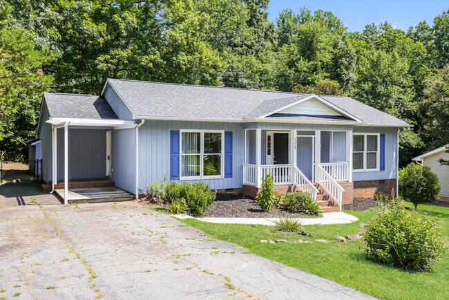 Building Photo - Cozy 3-Bedroom Lewisville Home