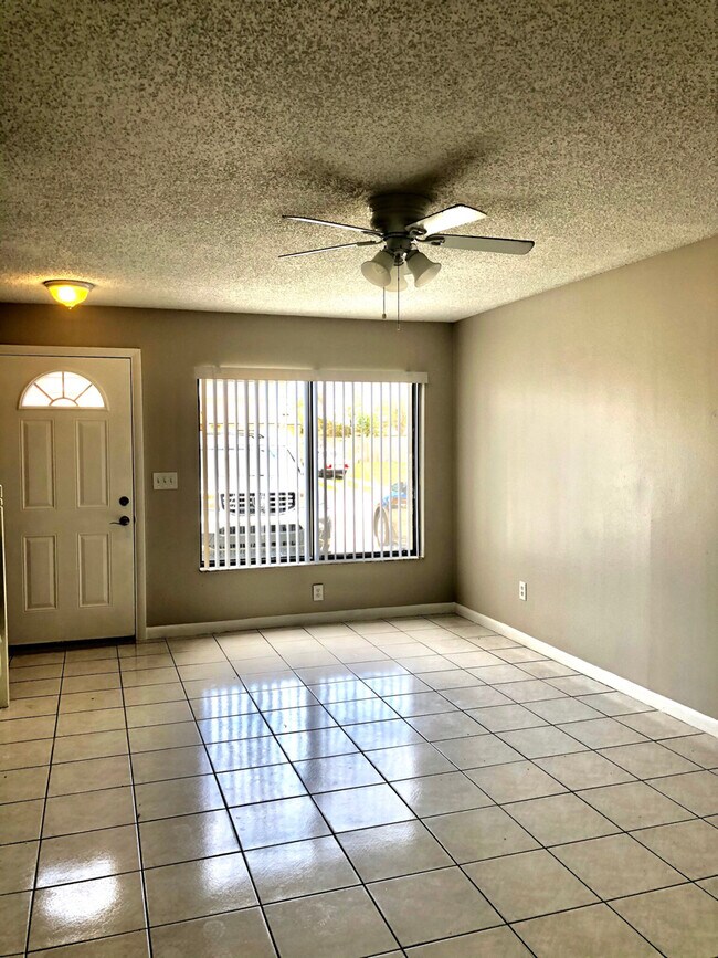 Building Photo - 12324 Fox Hound Ct