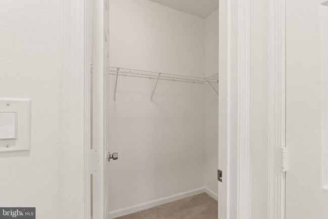 Building Photo - 1324 Garden Wall Cir
