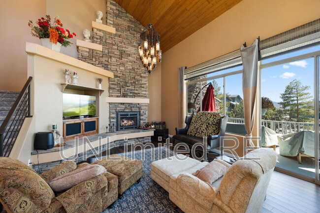 Building Photo - 674 Crosscreek Dr