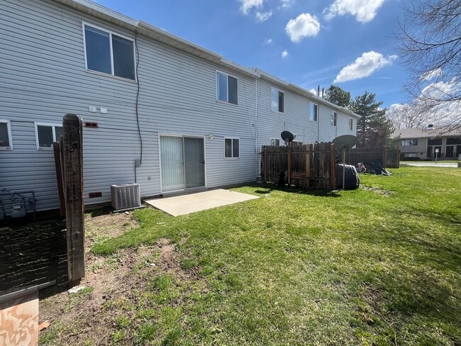 Building Photo - Stevens Land Company Townhome