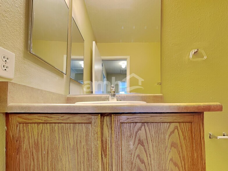 Building Photo - 6237 S Earp Wash Ln