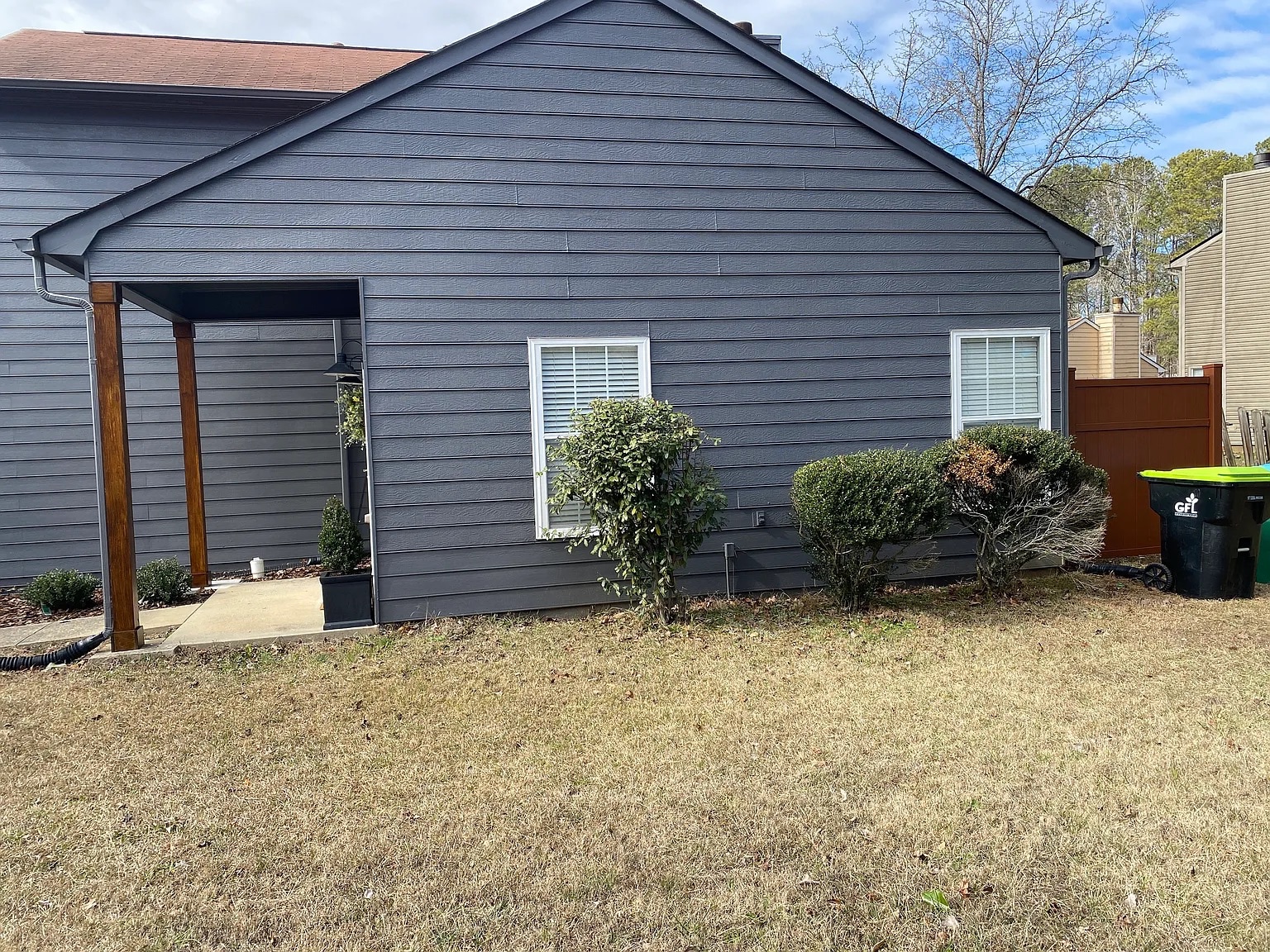 Building Photo - Room in House on Parkside Dr