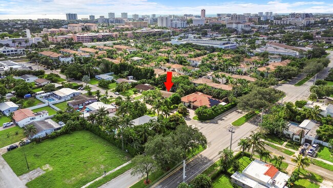 Building Photo - 170 NW 7th St