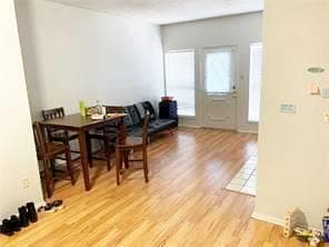 Building Photo - 806 W 24th St