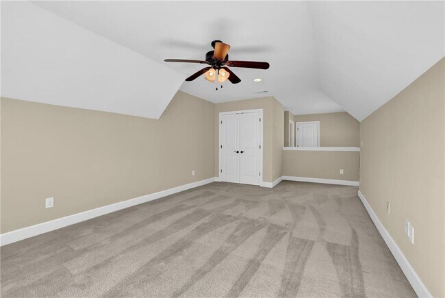 Building Photo - 3708 Majestic Oak Dr SW