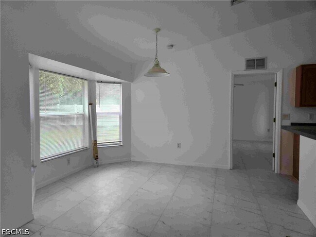 Building Photo - 14980 Coopers Hawk Way
