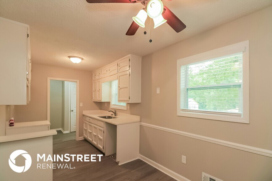 Building Photo - 6862 Red Maple Dr