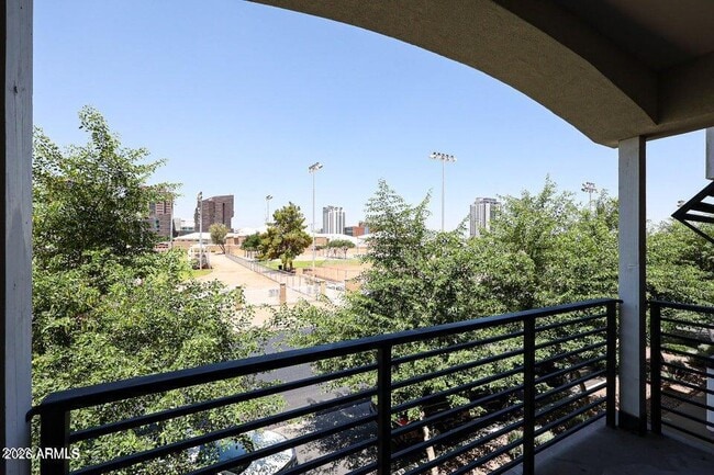 Building Photo - 475 N 9th St