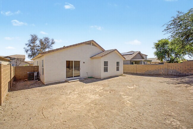 Building Photo - 22820 W Papago St