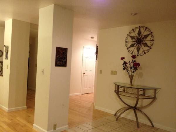 Building Photo - Prestige Oakland Hills House For Rent - 3 Beds, 2.5 baths