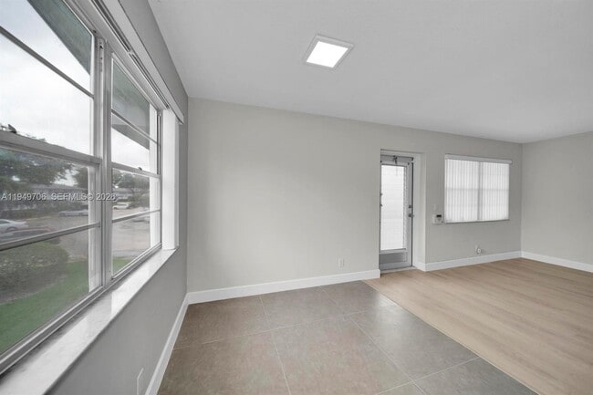 Building Photo - 100 Northampton E