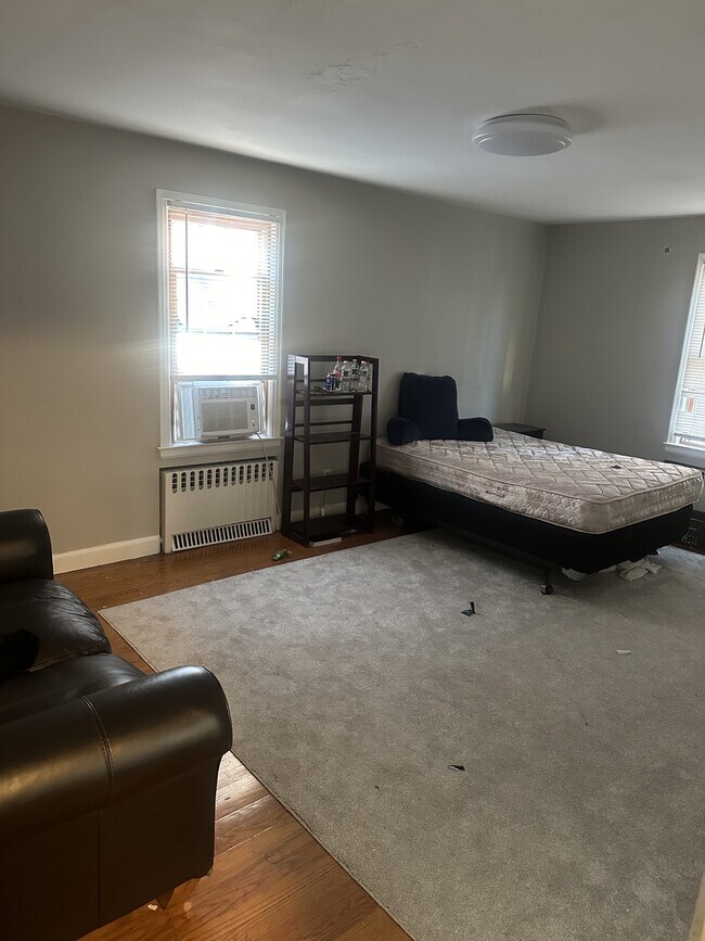 Building Photo - 125 Stimson Rd