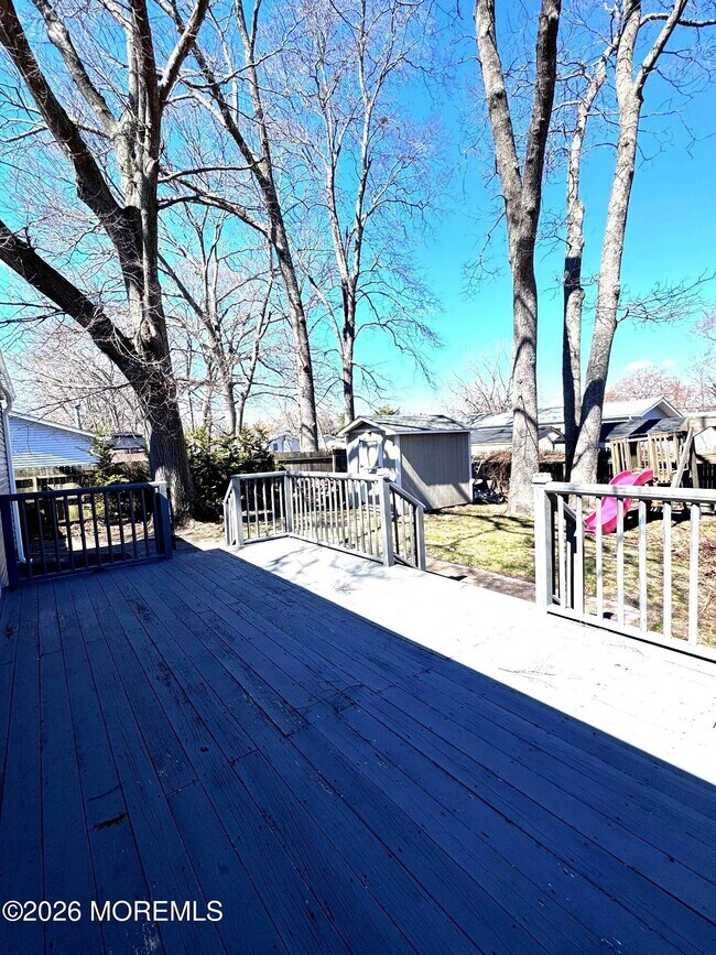 Building Photo - 39 Harborage Ave