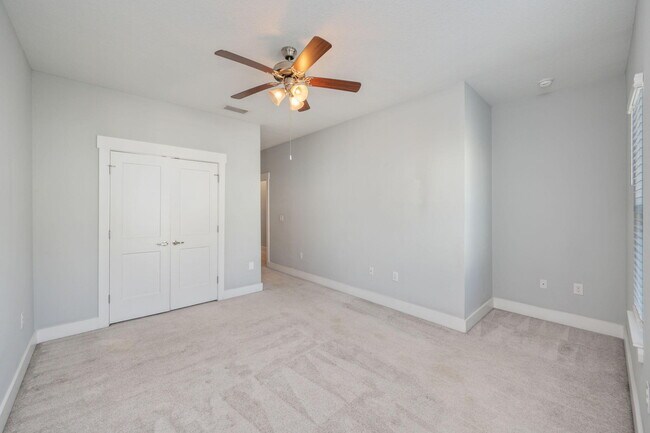 Building Photo - 147 N Sand Palm Rd