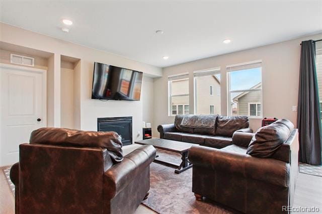 Building Photo - 4140 Lake St