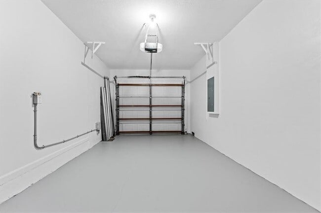 Building Photo - 6000 NW 43rd Terrace